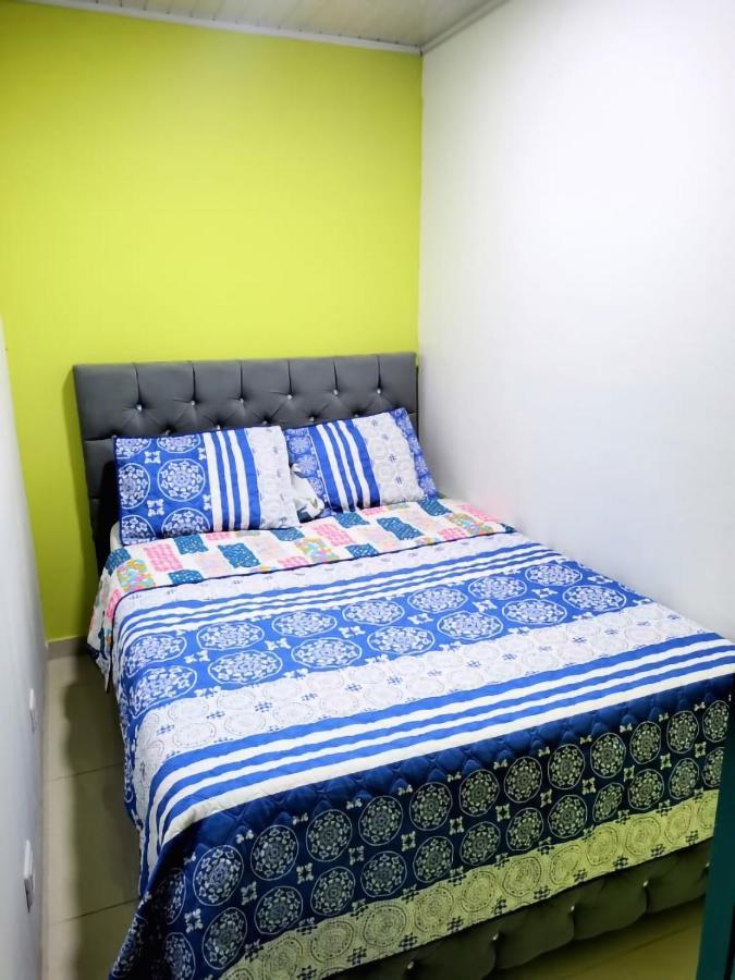 The Mural Hostel Bogotá Extérieur photo